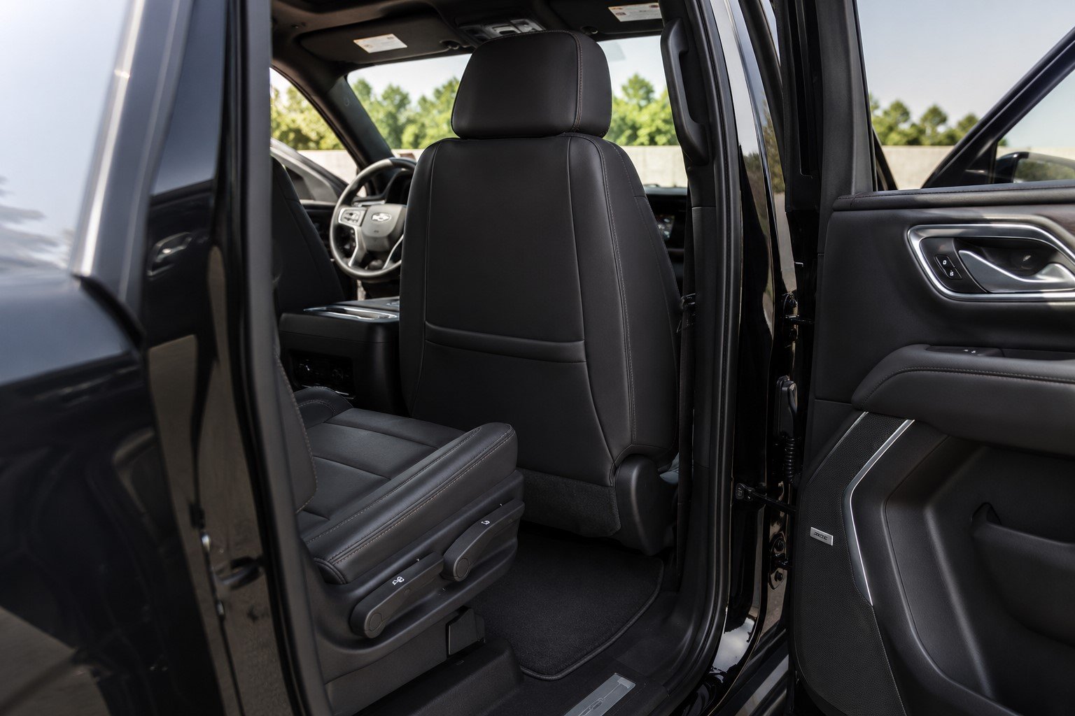 Chevrolet Suburban interior